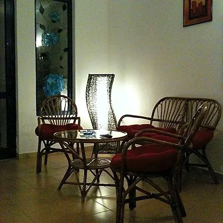 Blue Roses Hotel